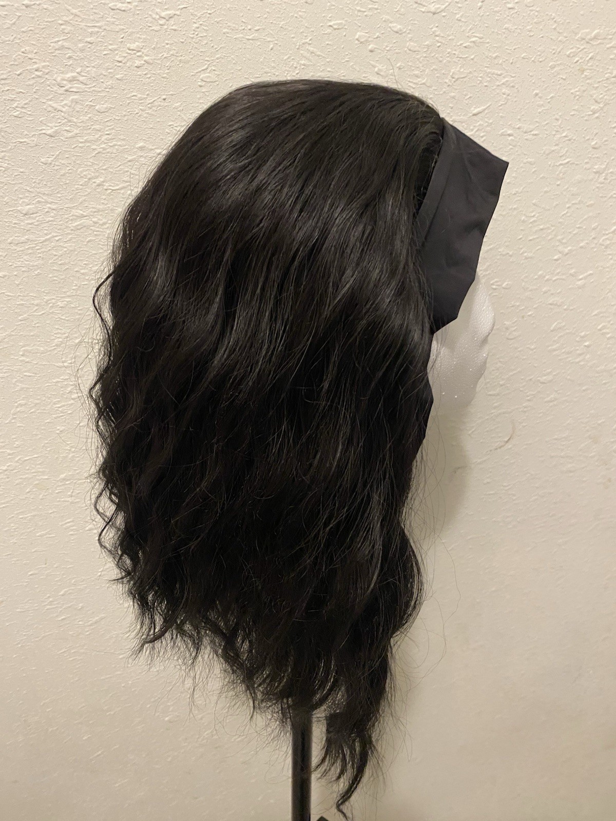 Black Synthetic Wavy Layered Headband Wig Classic Cap 11-20 in