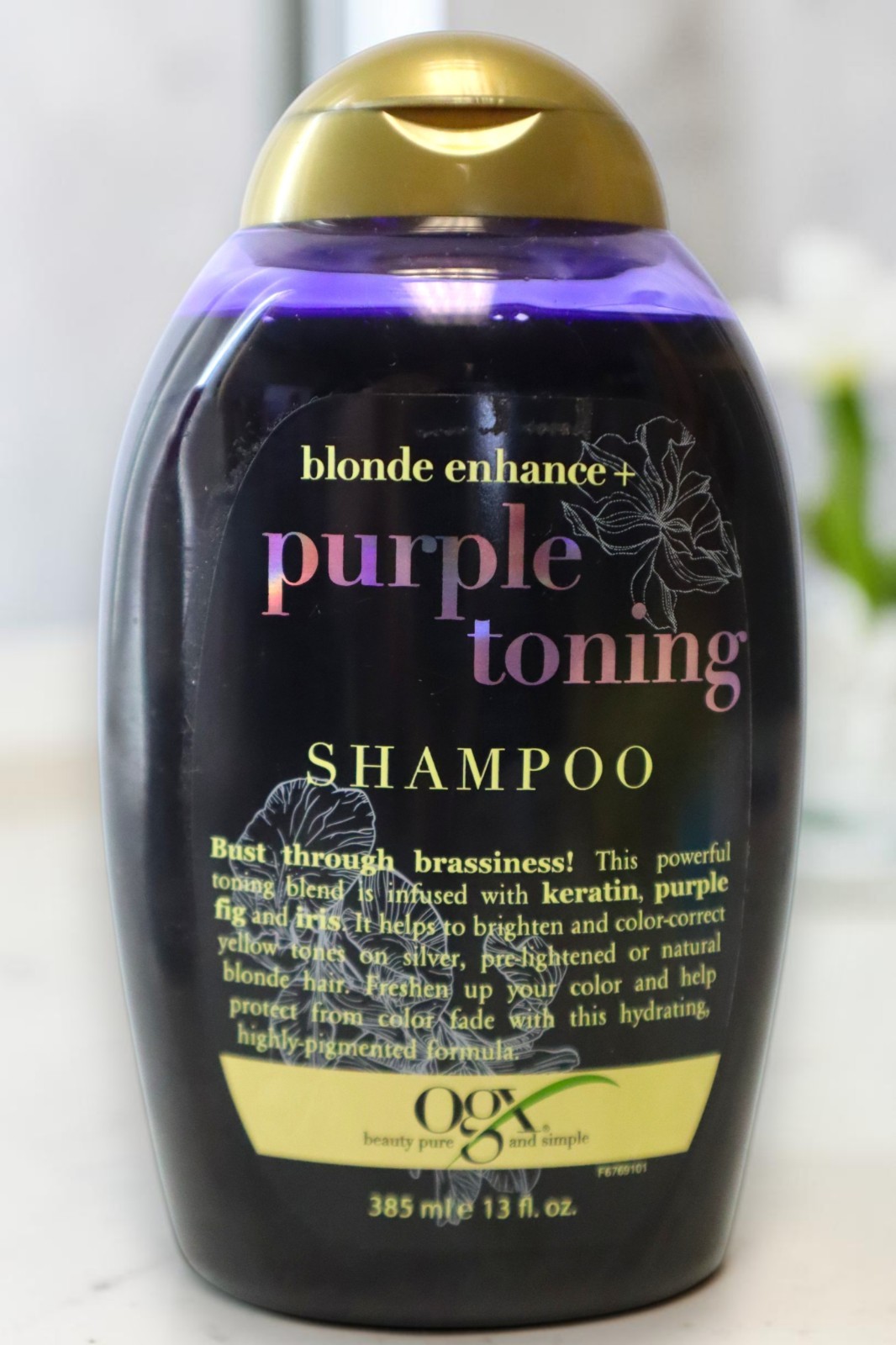 OGX Blonde Enhance + Purple Toning Shampoo 32 oz