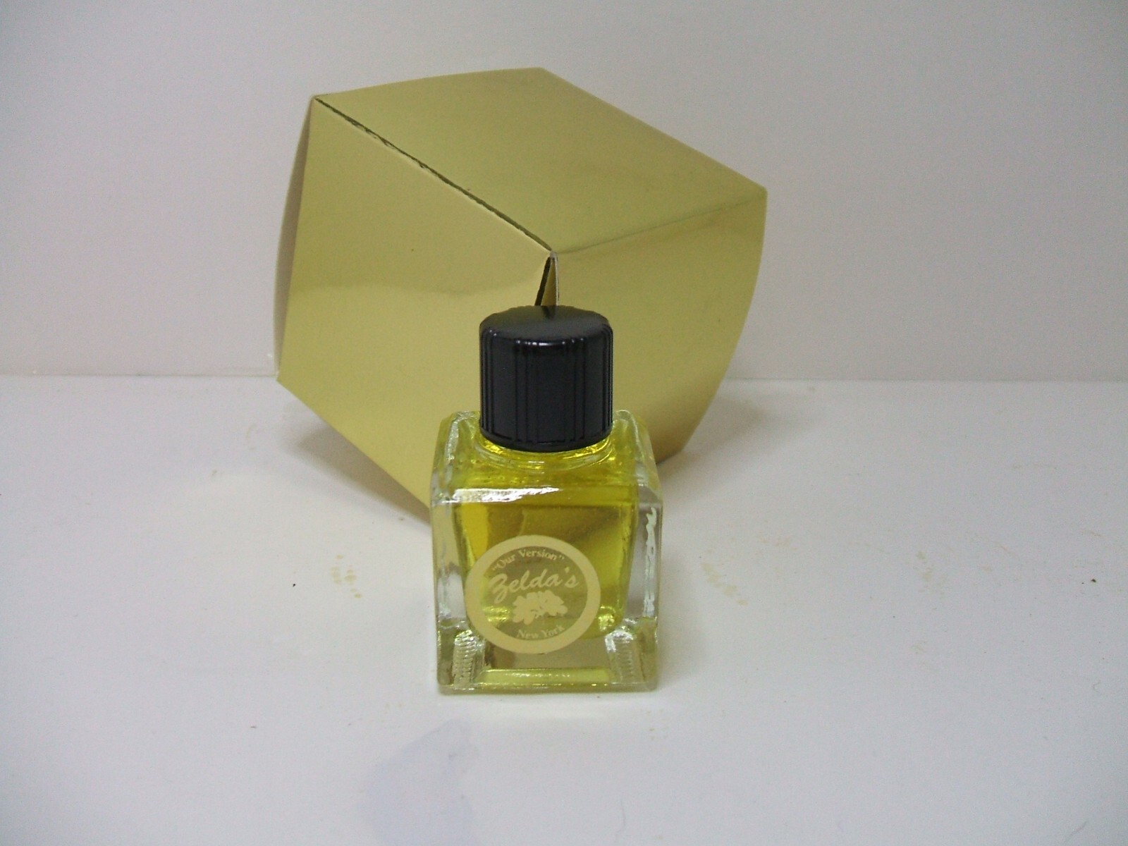 Zelda’s Pure Perfume Body Oils – Egyptian Musk or 70+ Scents 1/8 oz Cube Bottle