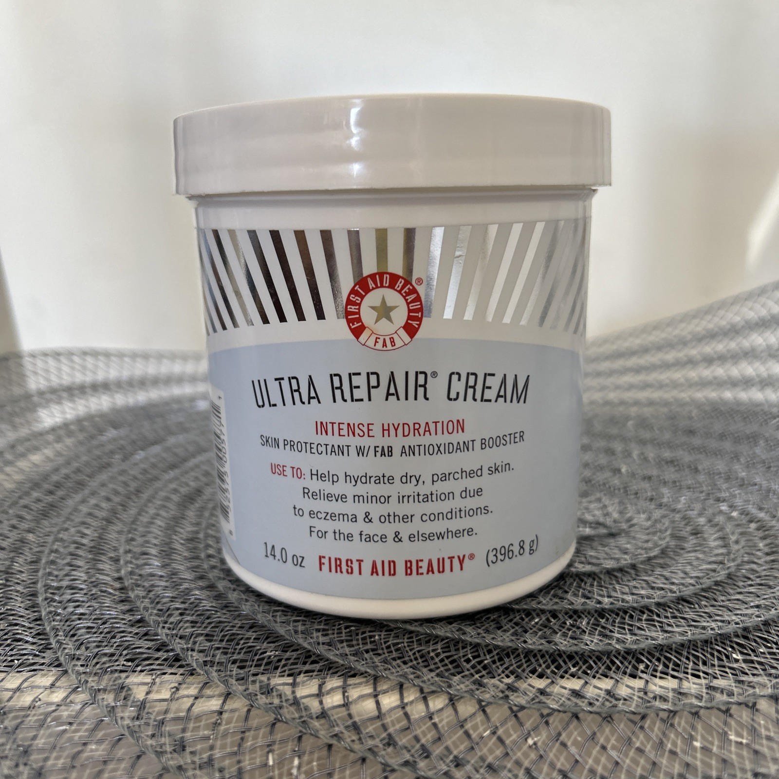 First Aid Beauty – Ultra Repair Cream Intense Hydration Toasted fragrance free