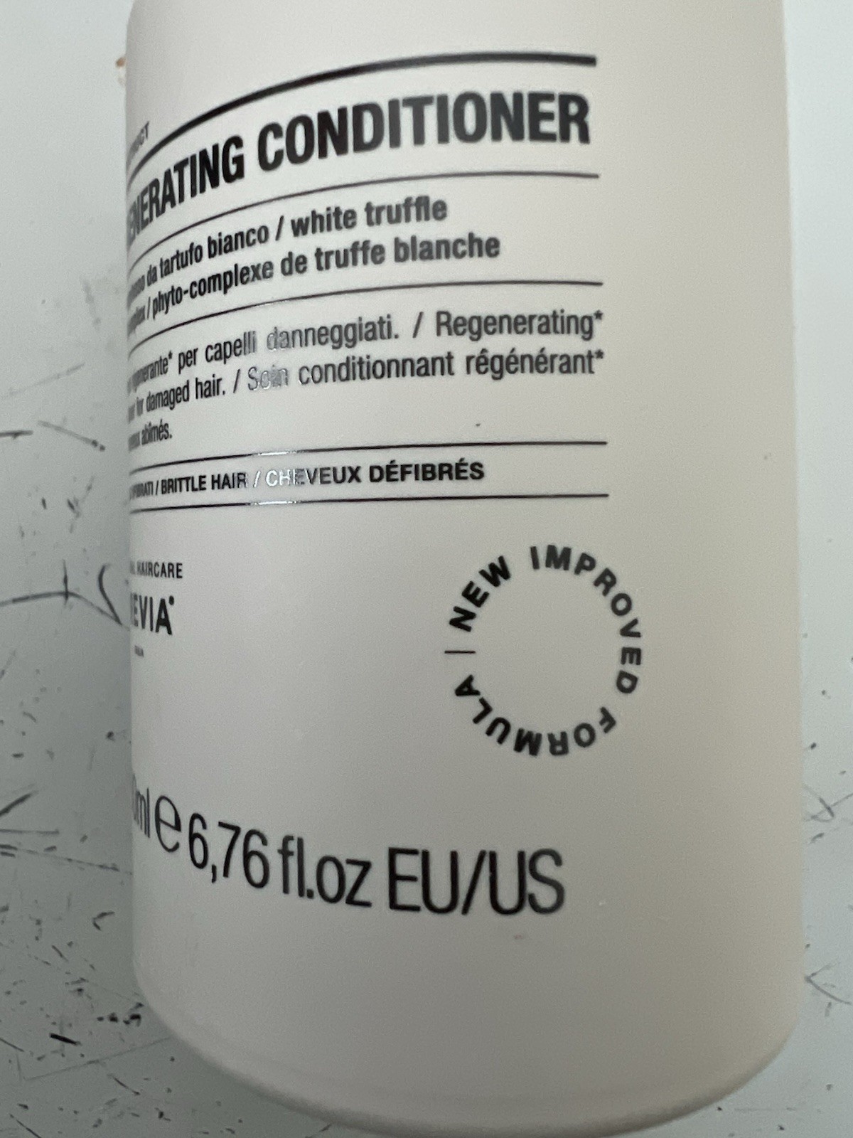 PREVIA Reconstruct Regenerating Conditioner for damaged and brittle hair