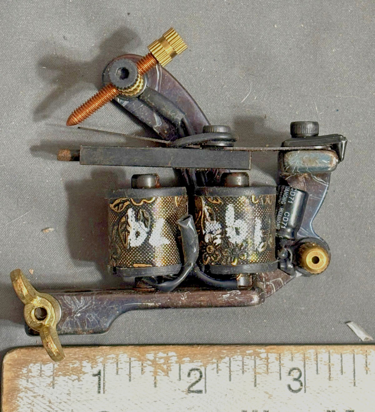 Vintage UNKNOWN Unbranded COIL TATTOO MACHINE Ornate wraps MARBLE METAL