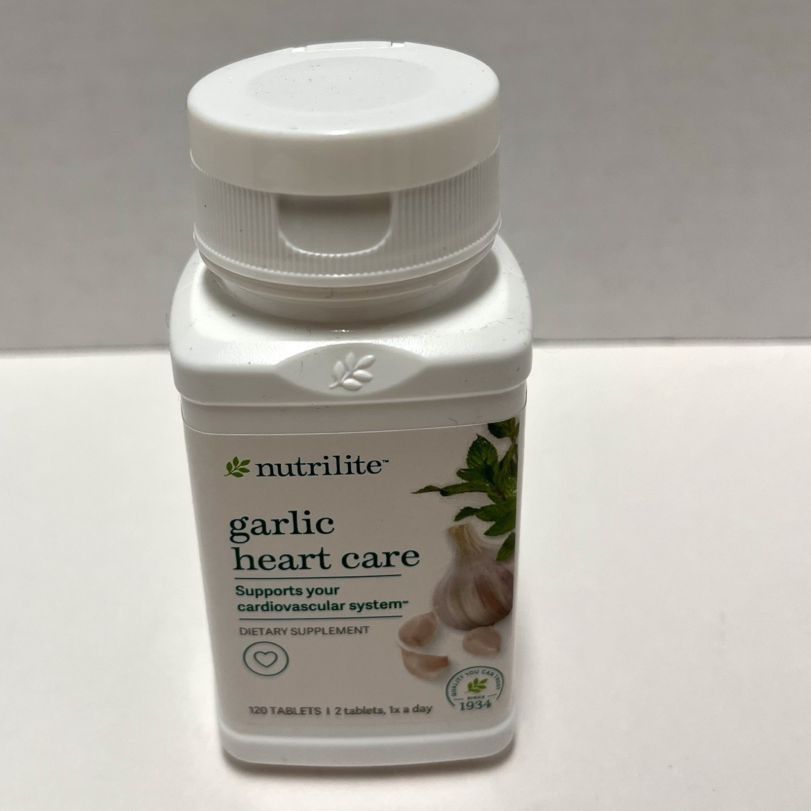 Nutrilite Garlic Heart Health Tablets Vitamin Supplement 120 Tablets EXP 07/2027