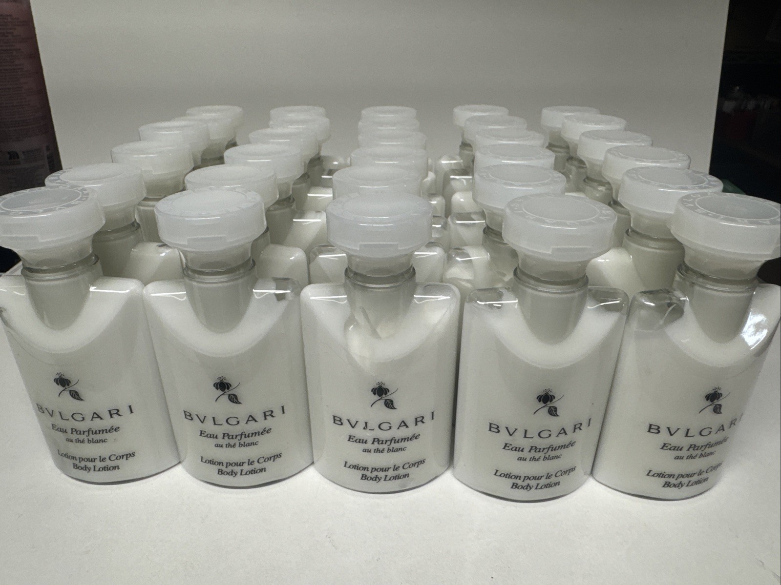 BVLGARI au thé Blanc (White Tea) Body Lotion – 1.3 oz / 40ml each Pack Of 30