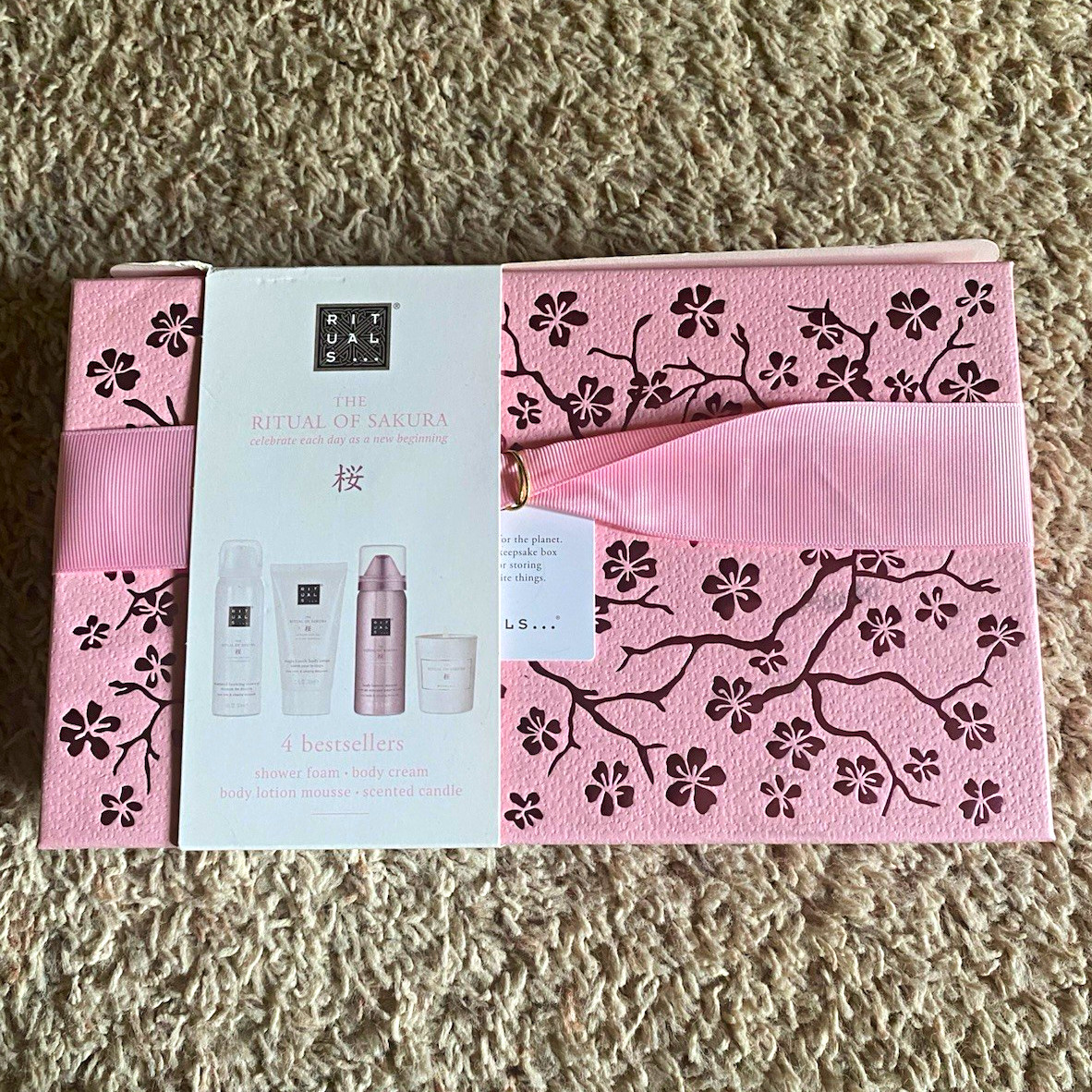 Rituals The Ritual of Sakura Rice Milk & Cherry Blossom 4-Pc Toiletries Set