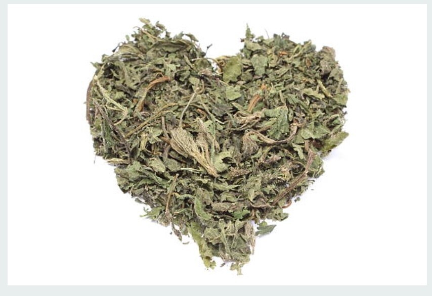 Raspberry Leaf | Powder or Whole Herb – 1oz / 4oz / 8oz | Women’s Wellness Aid