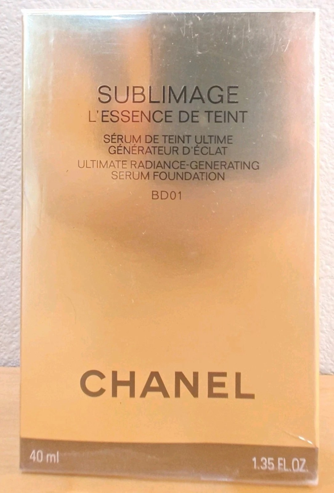 Authentic Chanel Sublimage L’ESSENCE De Teint Serum Foundation W/Brush BD01 NEW!