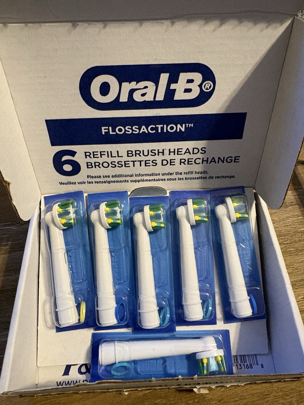 Oral B FlossAction Electric Toothbrush Replacement Brush Heads 6 Count Open Box