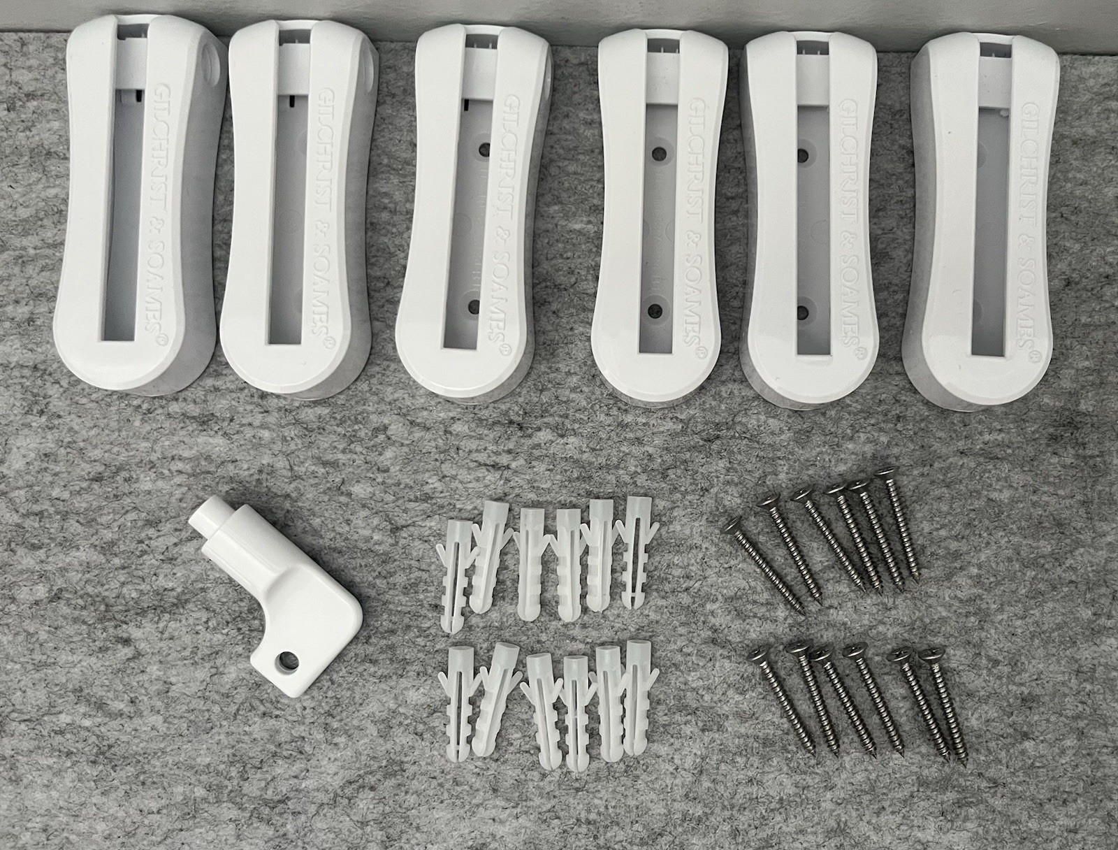 6 – Mini Gilchrist & Soames Disappearing ABS Brackets Screw Mount With Key