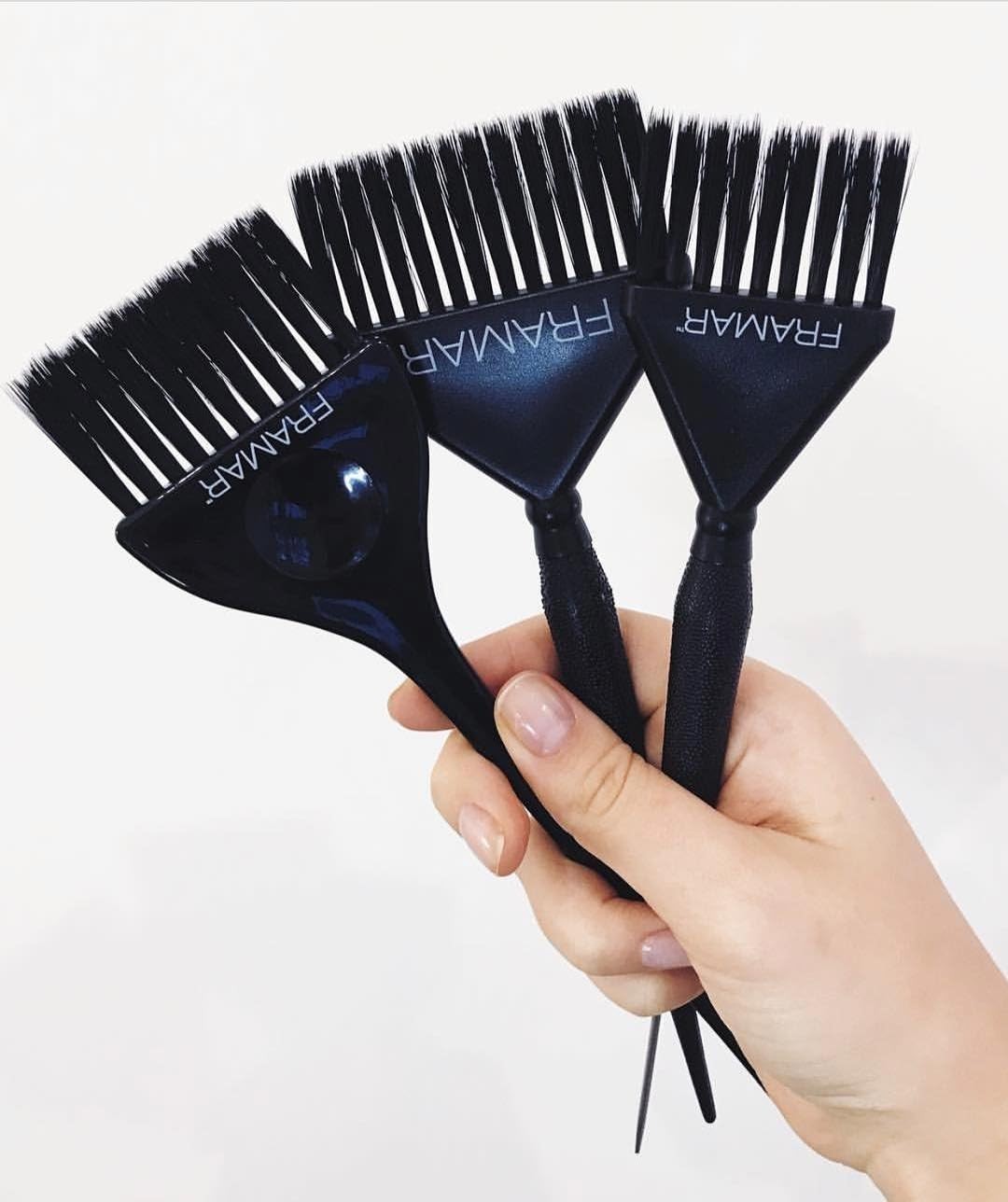 Black Hair Dye Brush Kit with Tapered Edges for Elusive Color Perfection