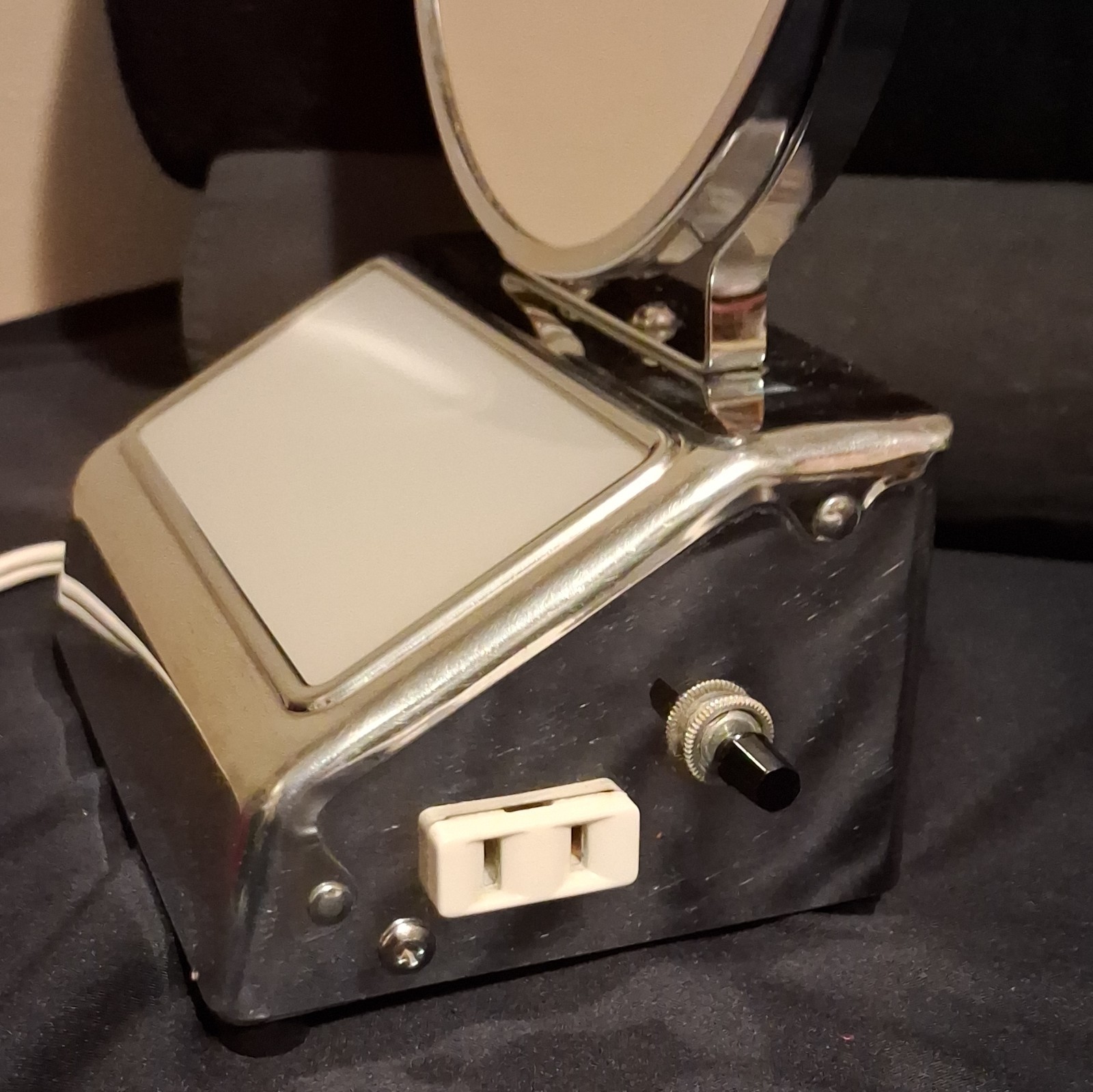 Lighted Chrome ACME Tabletop Round Makeup Mirror Mid-Century Modern 1960’s