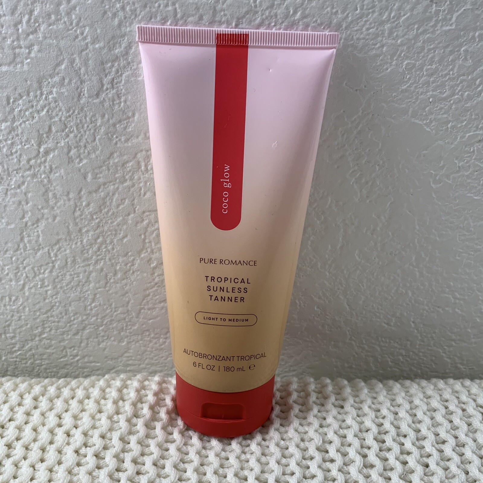 Coco Glow Tropical Sunless Tanner Light to Medium Shade Natural-looking tan NIB