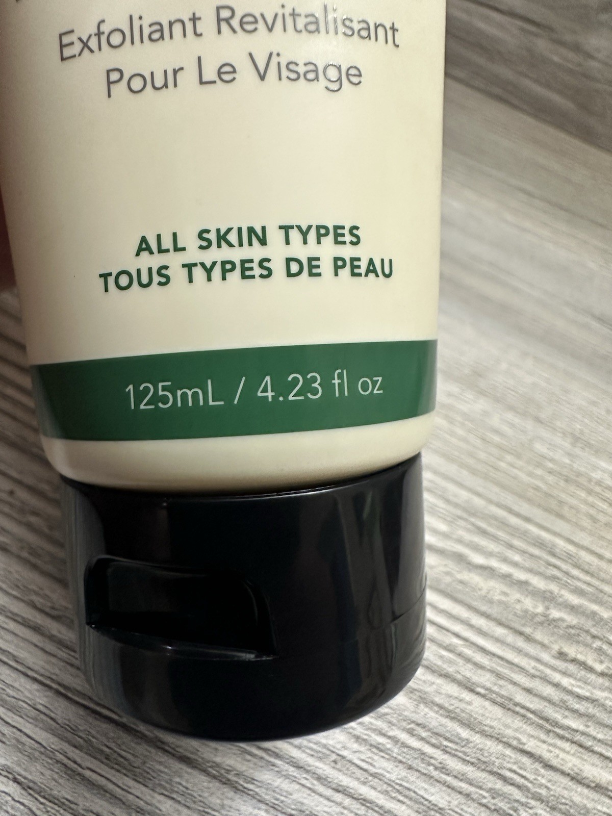 SUKIN Revitalizing Facial Scrub from Australia 4.23 fl oz/125ml New Sealed!