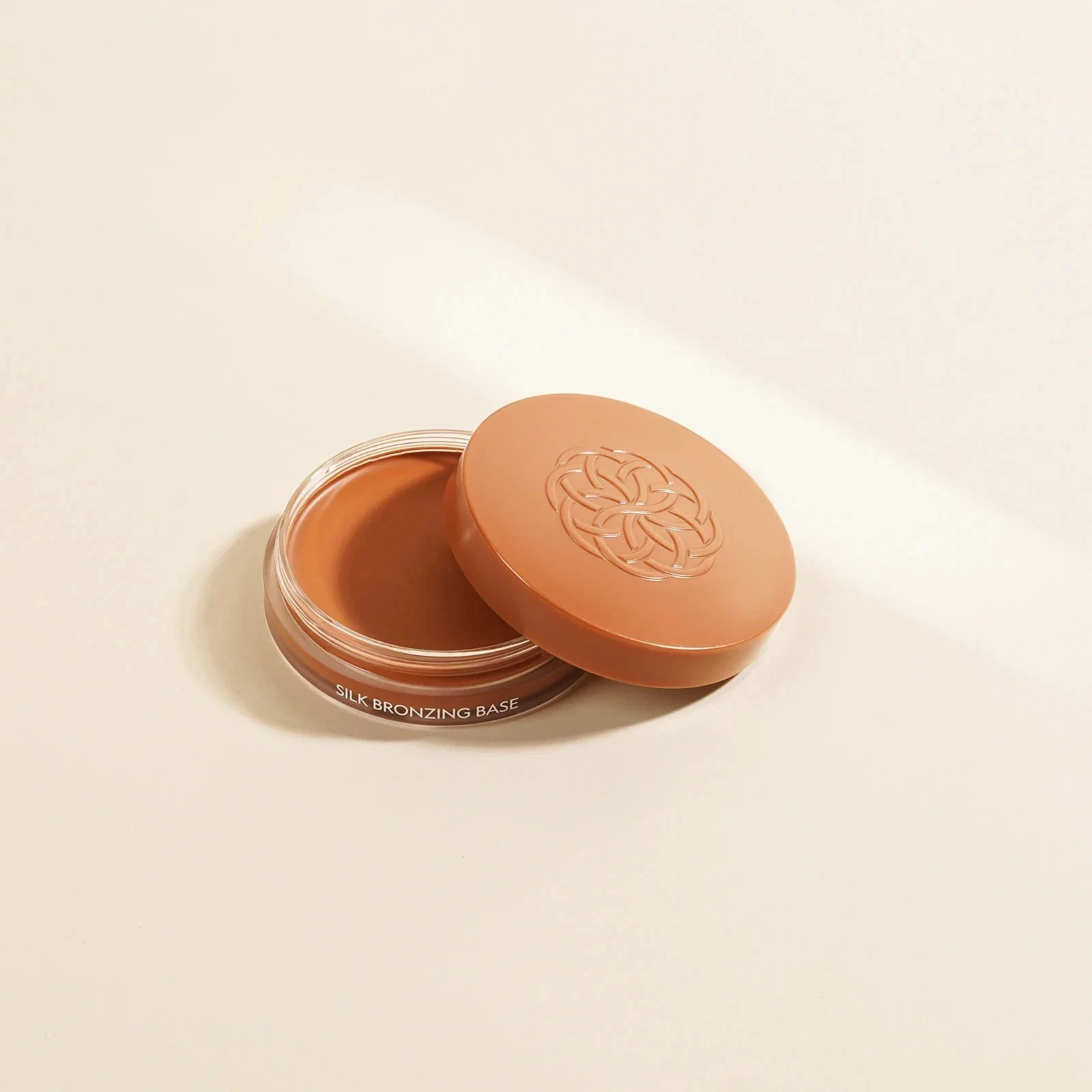 YENSA Silk Bronzing Base – Sunlit Glow