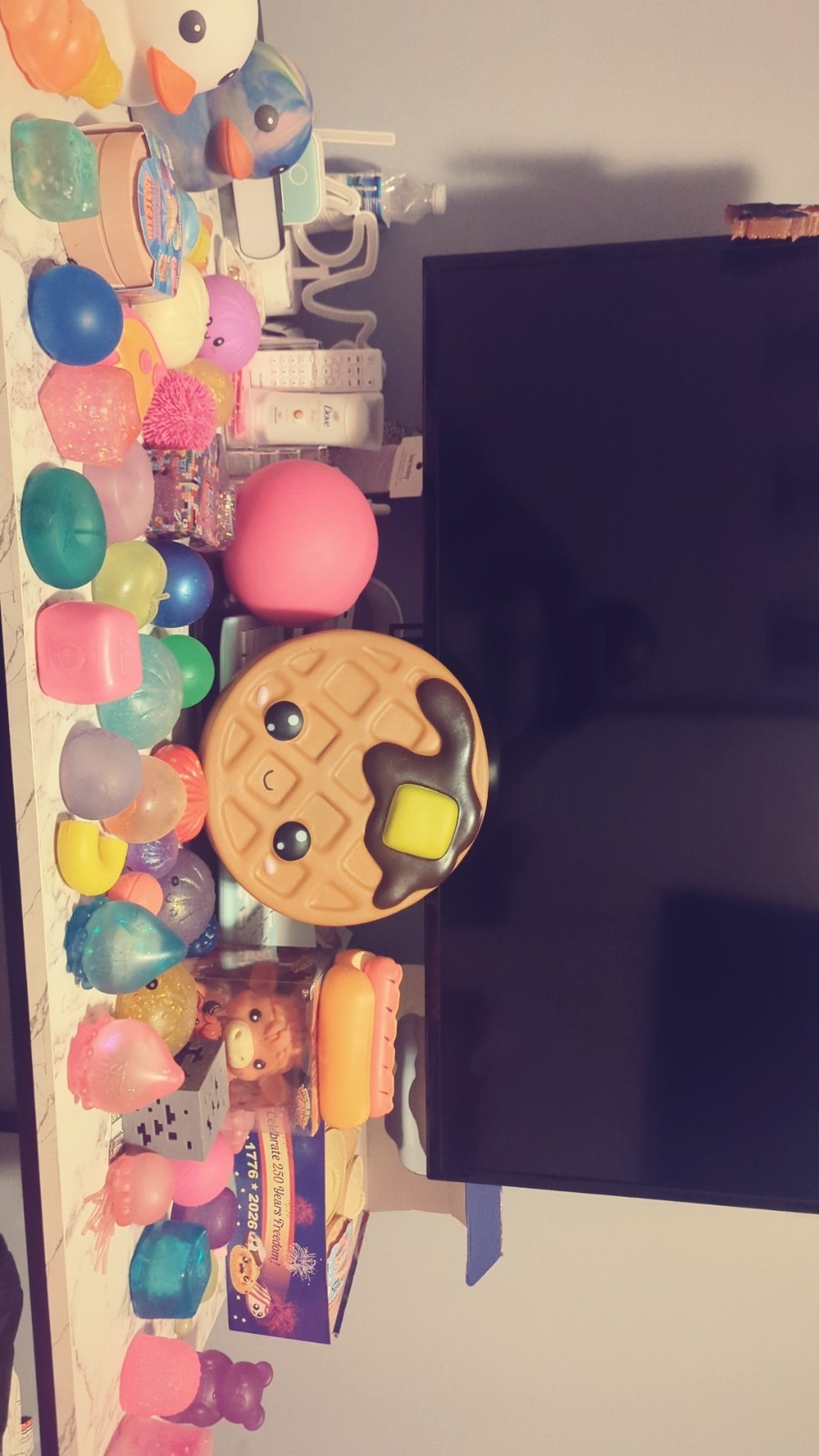LOT OF 60 SQUISHYS INCLUDES NEEDOHS, RMS DUMPLINGS,SPEKS AND MORE