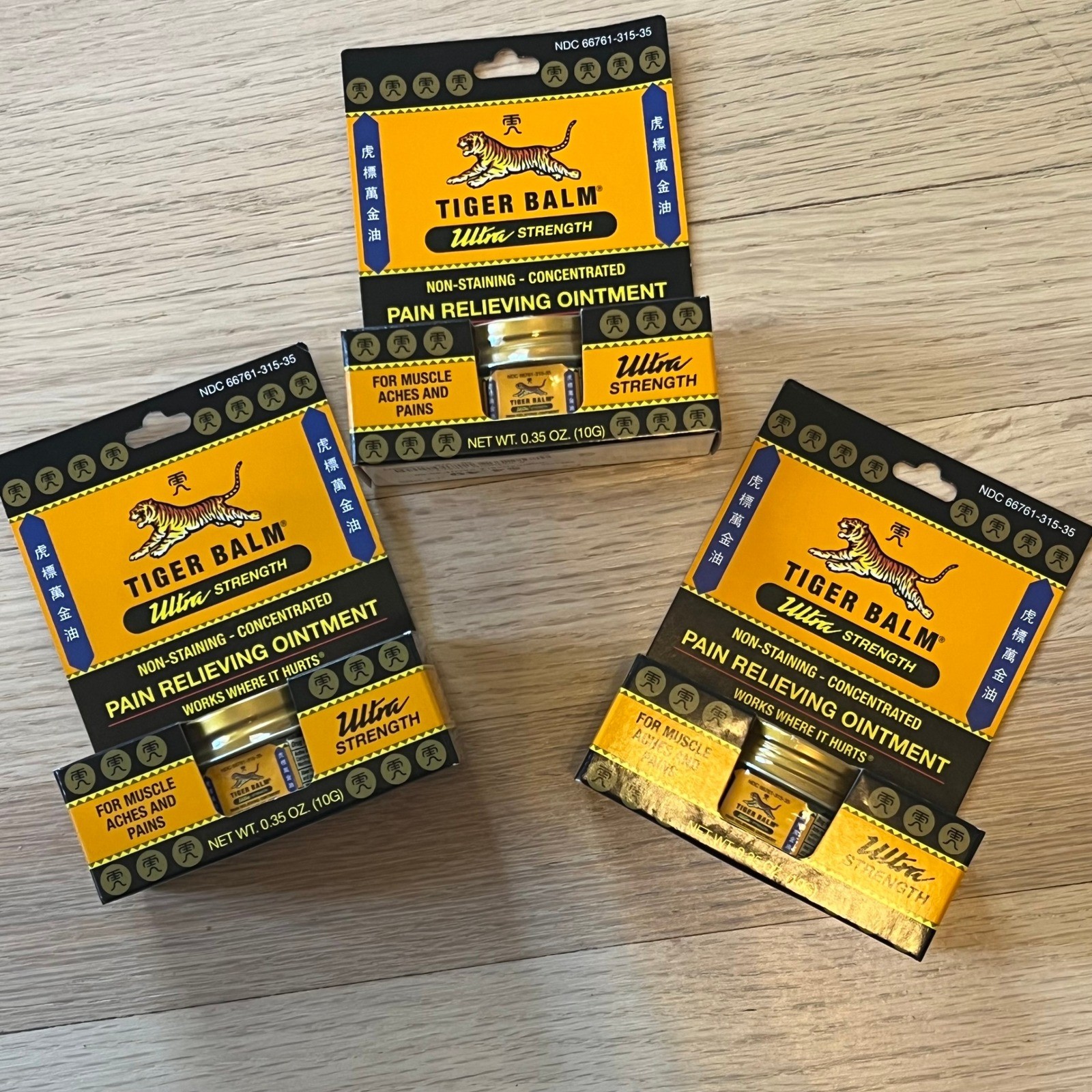 Tiger Balm Ultra Strength Pain Relieving Ointment 0.35 oz 10g Exp 2029-10 3PK