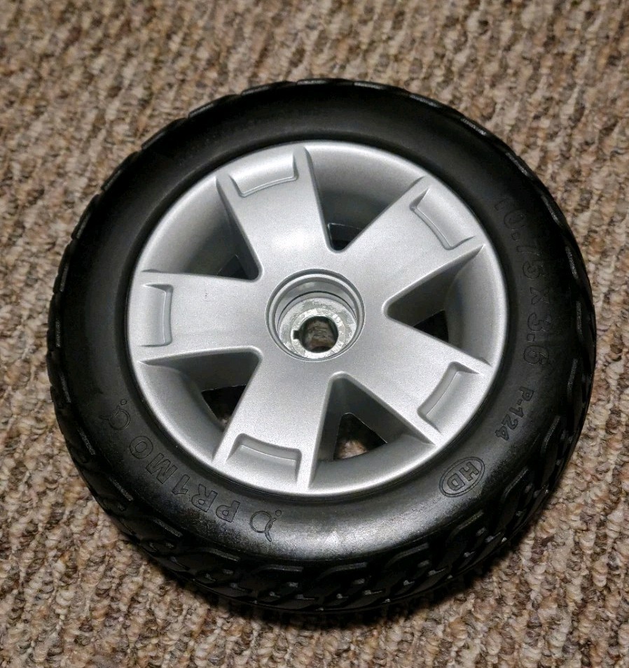 10.75×3.6 Flat-Free Black Rear Wheel Assembly Victory Pride scooter (WHL138622)