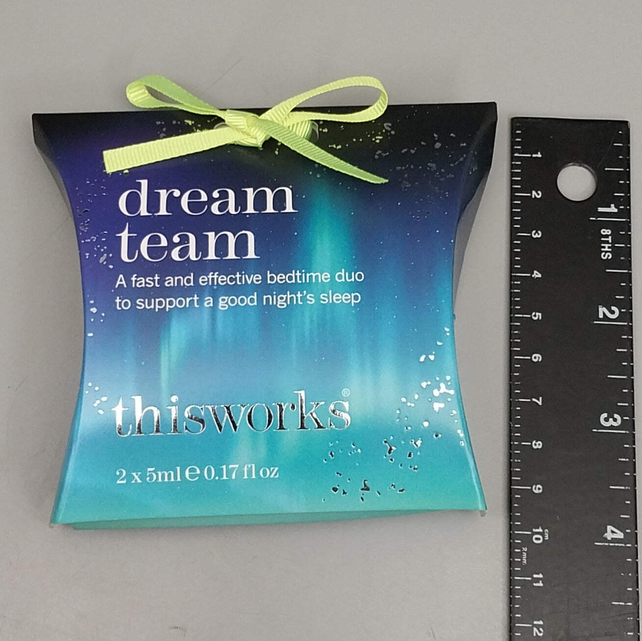 THIS WORKS Dream Team Deep Sleep Pillow Spray & Stress Check Roll-On (2×5 ml) (N
