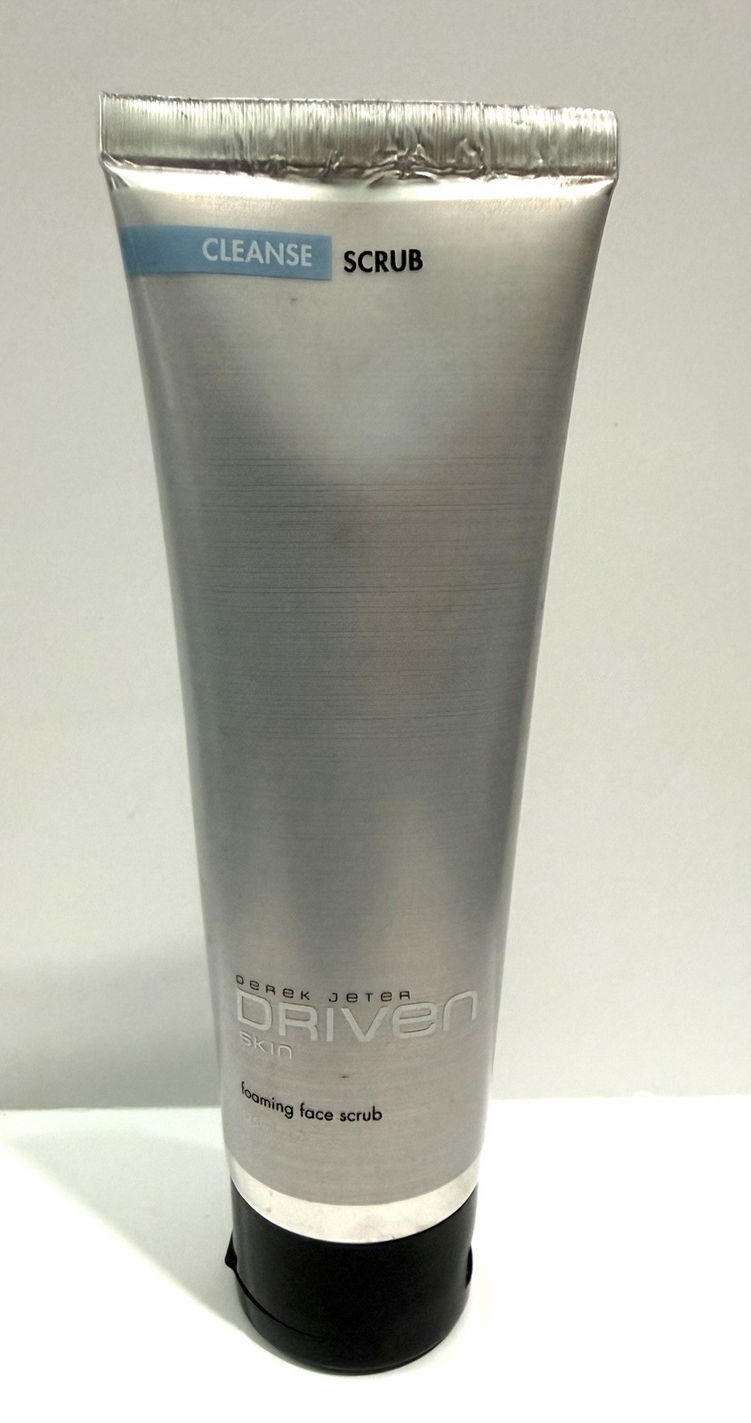 NEW AVON DEREK JETER DRIVEN SKIN FOAMING FACE SCRUB 4.2 FL. OZ. Free Ship
