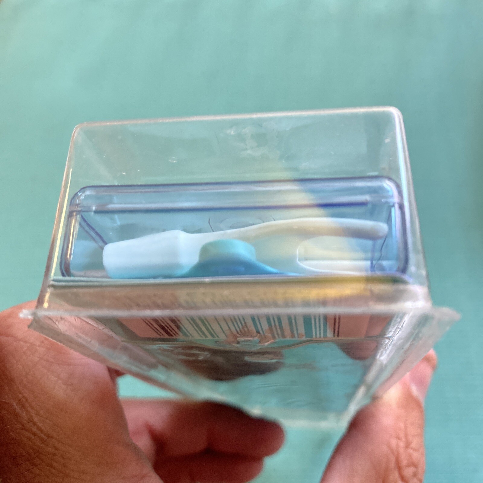 Sealed. **read Description** Oral B Hummingbird Flosser