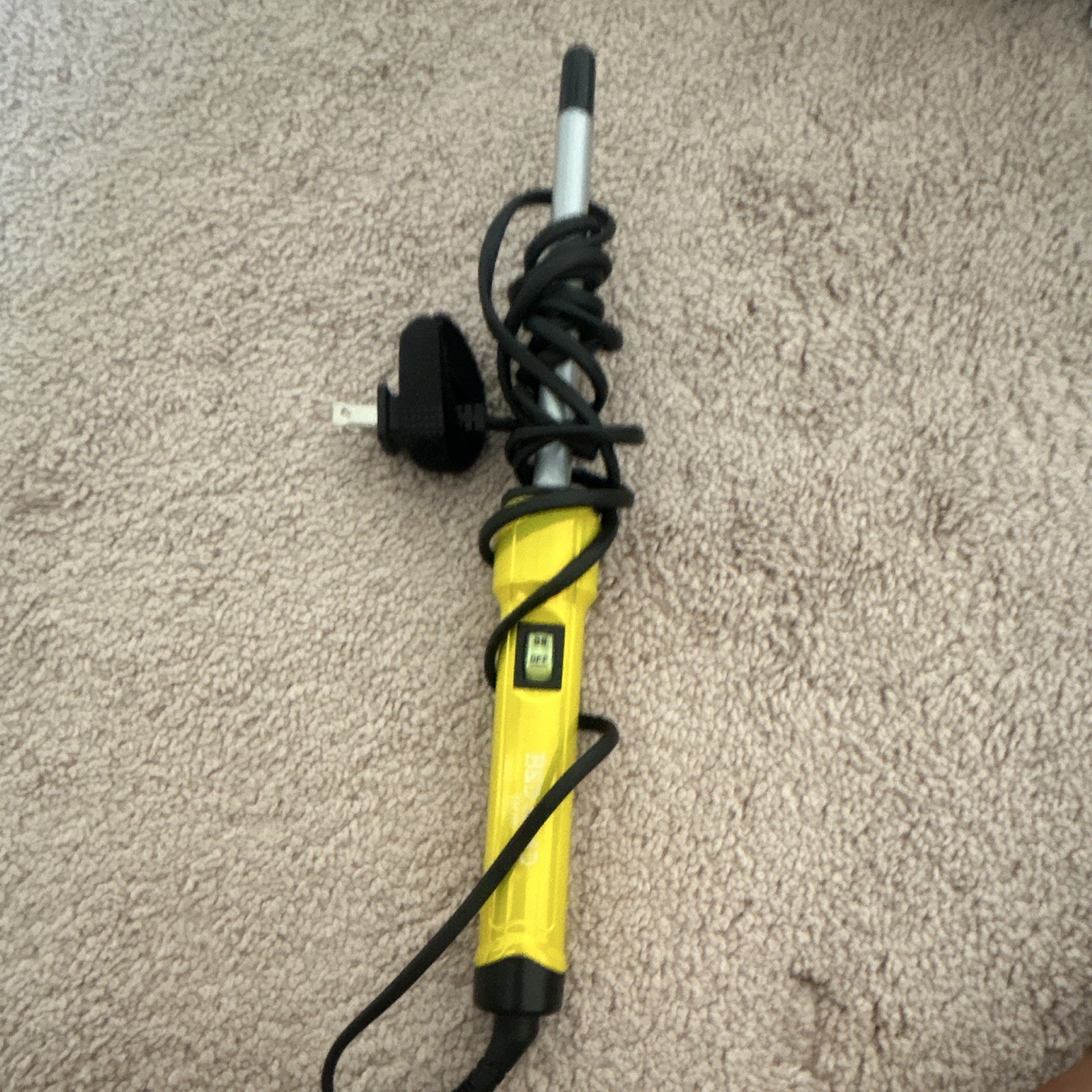 Yellow 1/2 in Curling Iron Wand, Electric, Metal Plate, Indicator Light