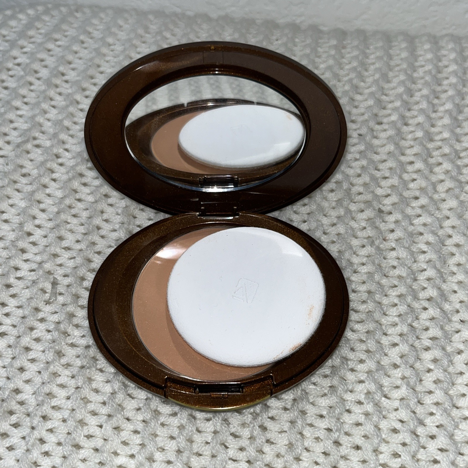 Avon Color Permanent Vacation Bronzing Powder .4oz 11.34g Light Bronze