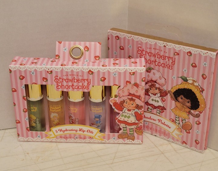 Strawberry Shortcake Eyeshadow Palette and 5 Hydrating Lip Oils