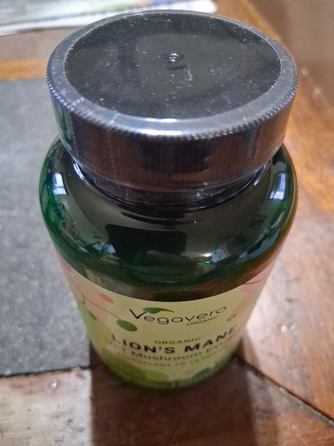 Vegavero Organic Vegan Lions Mane Mushroom Extract 14000mg 120 Capsules 2/28 exp