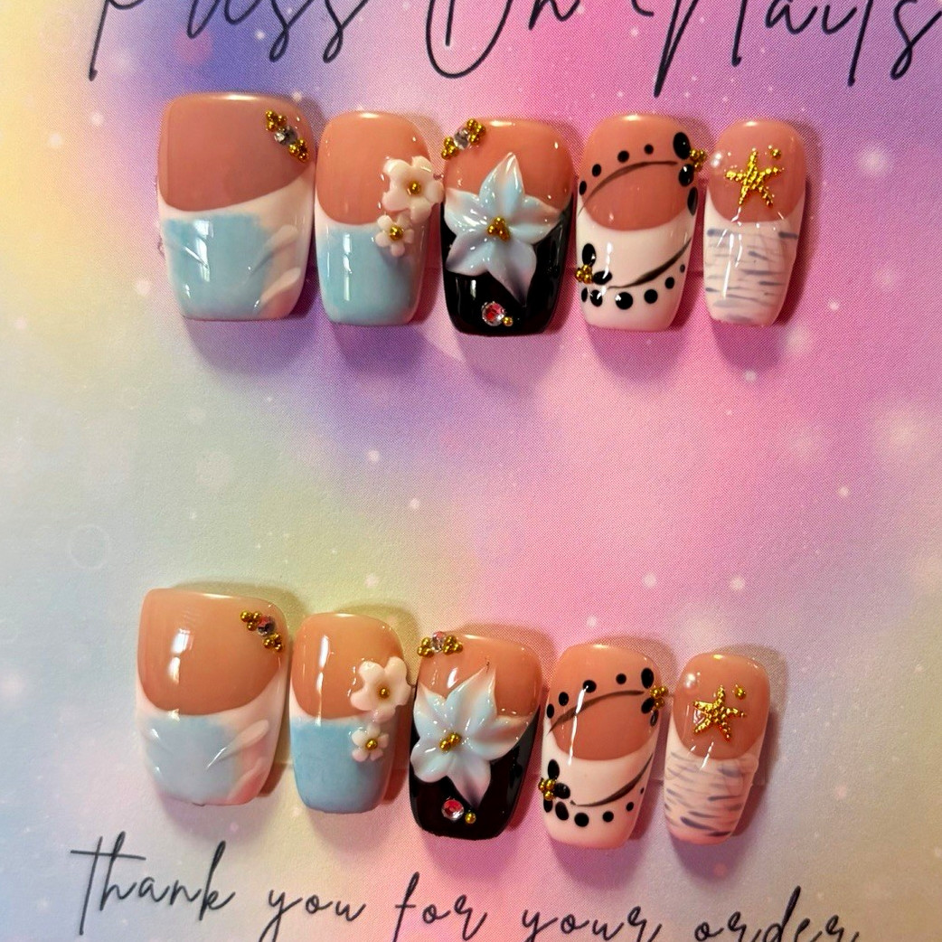 Pink/Blue/White/Black 3D Flower Square Press-On Nails, Short, size large