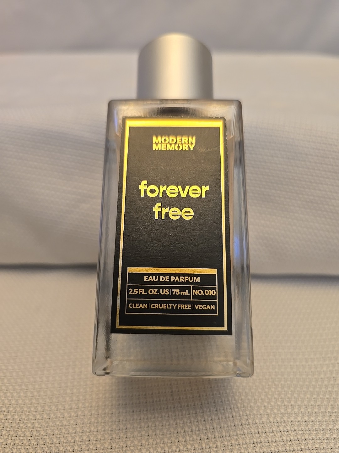Modern Memory Forever Free Eau De Parfum 2.5 fl oz/ 75 ml Perfume New