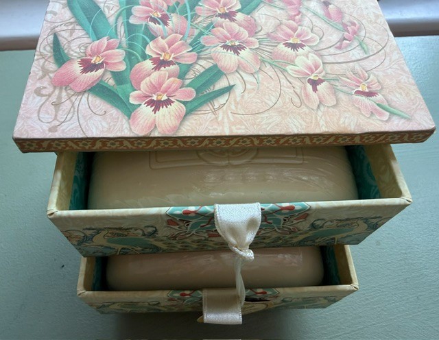 Punch Studio Green Tea Scent Soap Set in Decorative Keepsake Chest Triple Milled
