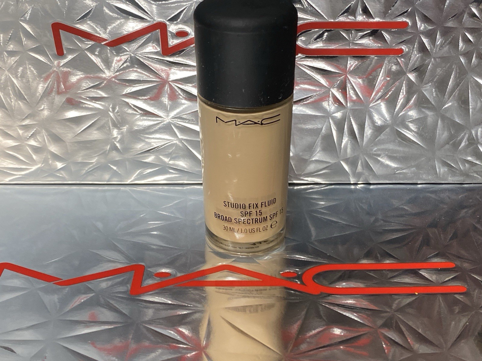 M.A.C NC15 Studio Fix Fluid SPF 15 1 Fl Oz ~ DISCONTINUED ORIGINAL FORMULA/HTF