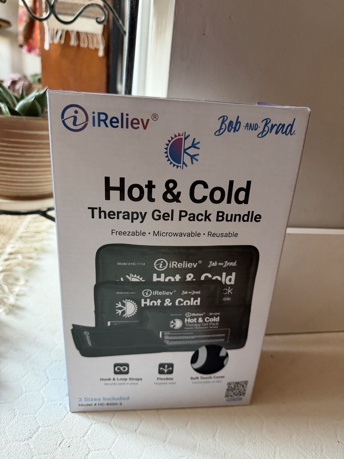 Ice Pack for Hot & Cold Therapy Gel – & Small (Pack of 1), Black