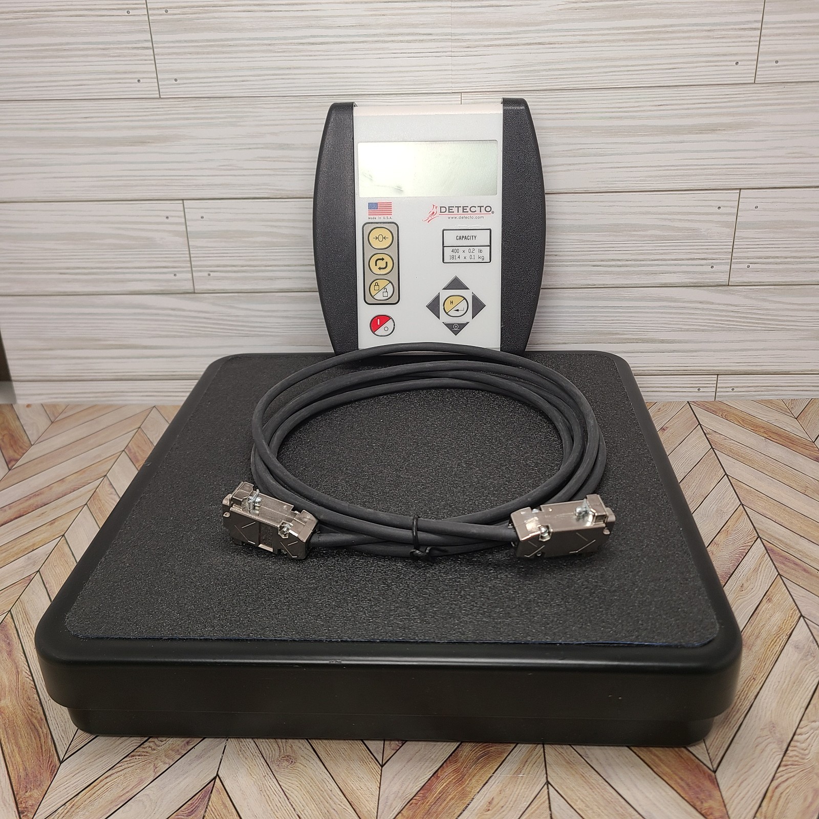 Detecto Model 750 400×0.2 Lb – 181.4×0.1 Kg E31108-0159. Cord + Plate Works Test