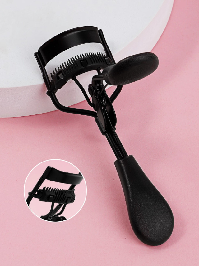 1pc Stainless Steel Eyelash Curler with Silicone Pad – Portable Lash Lifter -NEW