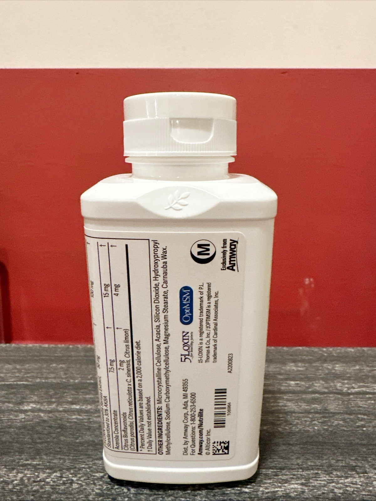FREE SHIPPING – Nutrilite Glucosamine Joint Health — 240 Ct. EXP:08/2027