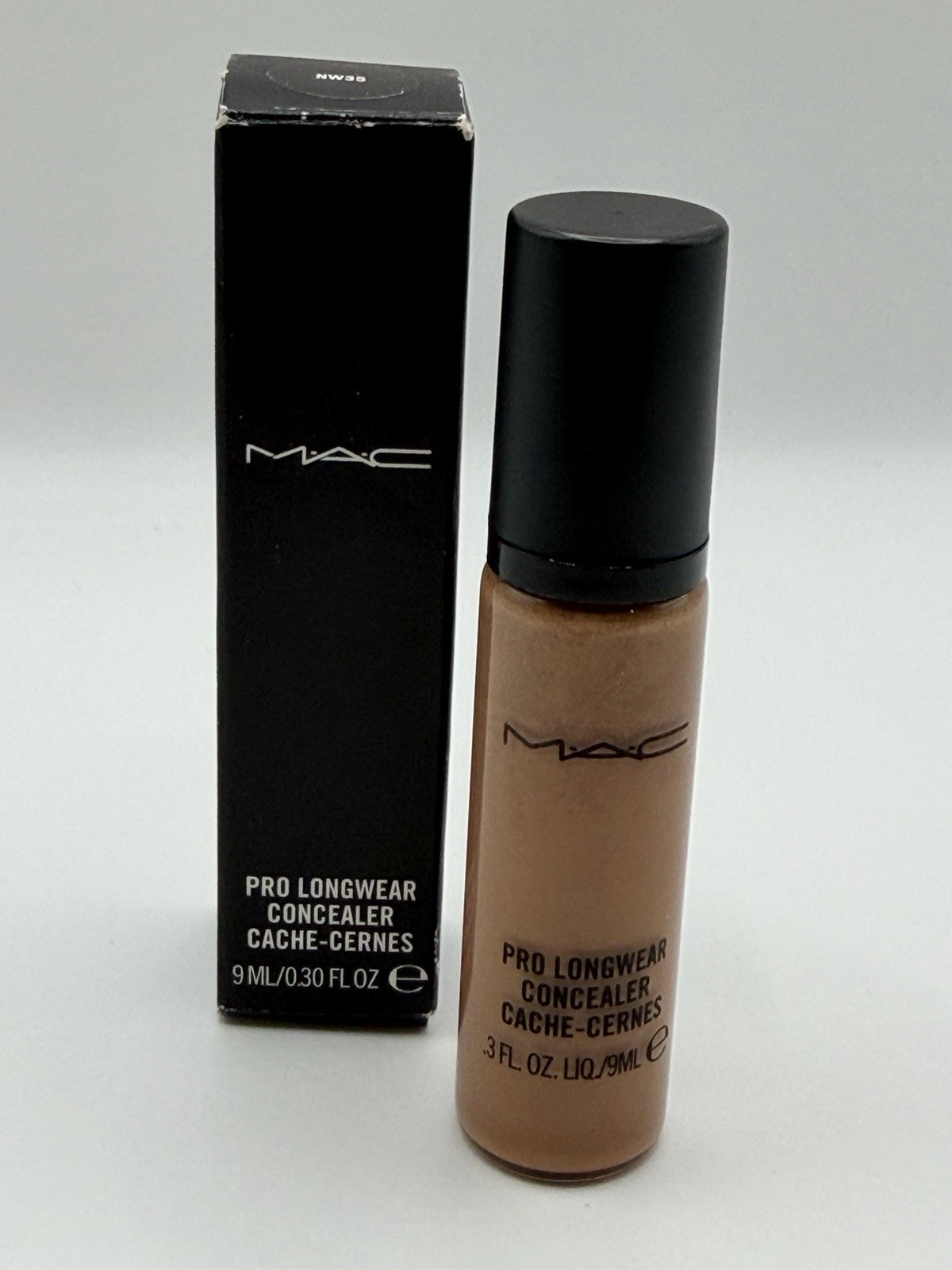 M.A.C Pro Longwear Concealer NC35 9ml/0.3 fl oz New In Box