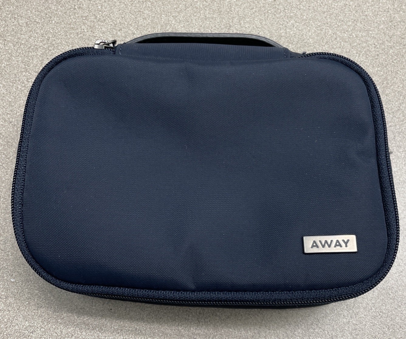 AWAY Toiletry Pouch Travel Bag Dopp Kit Blue Cosmetics Makeup Case