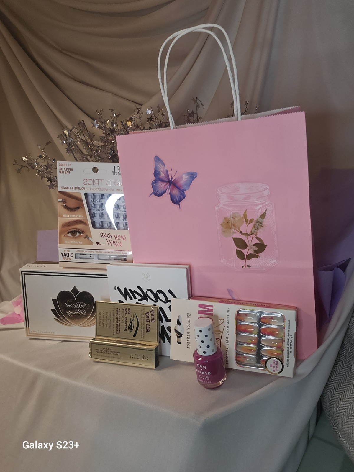 Wowzer Beauty Bundle — Full Glam, Soft Magic, All‑in‑One