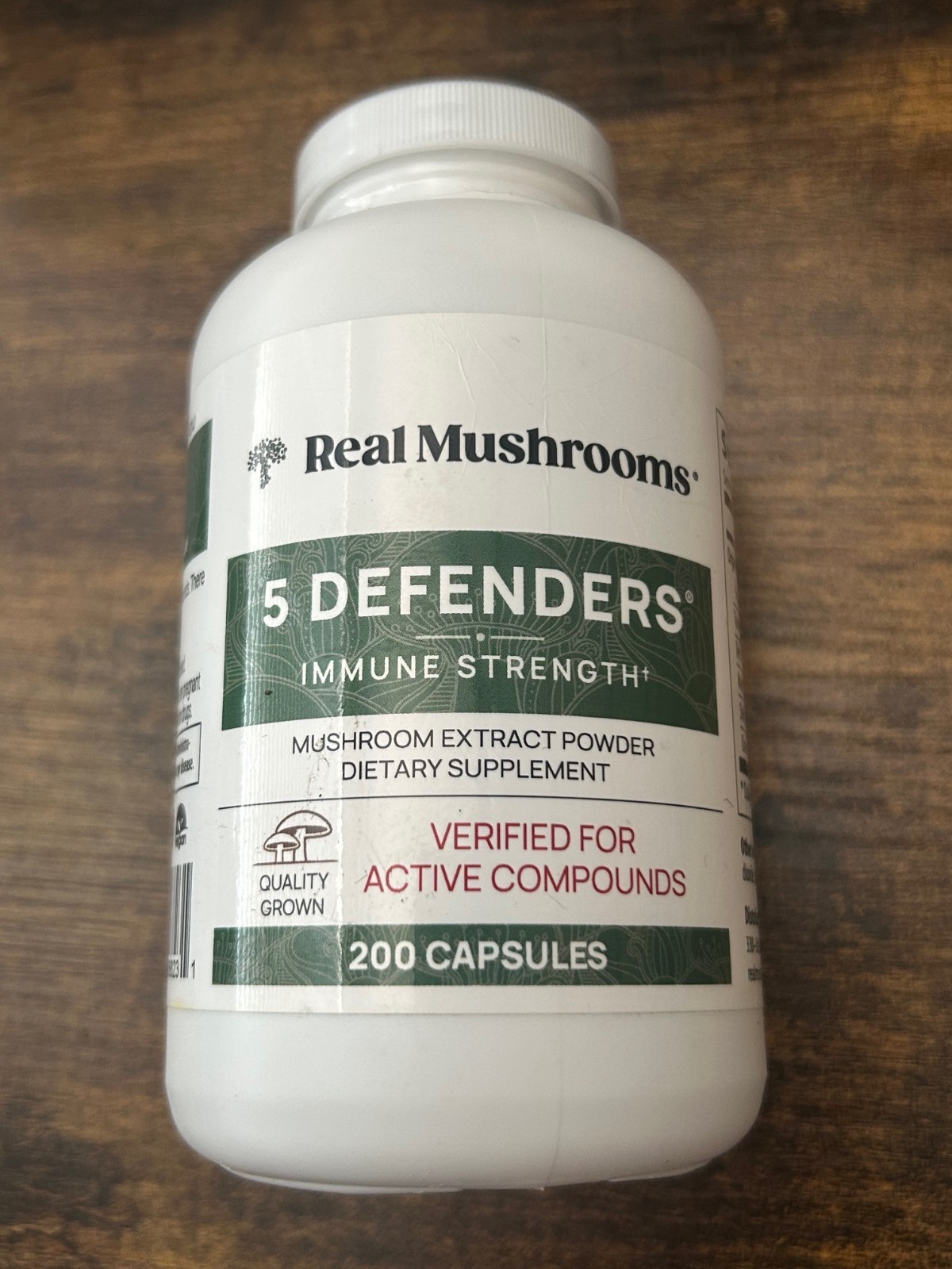 Real Mushrooms 5 Defenders®, Mushroom Extract Powder, 200 Capsules EXP 10/27