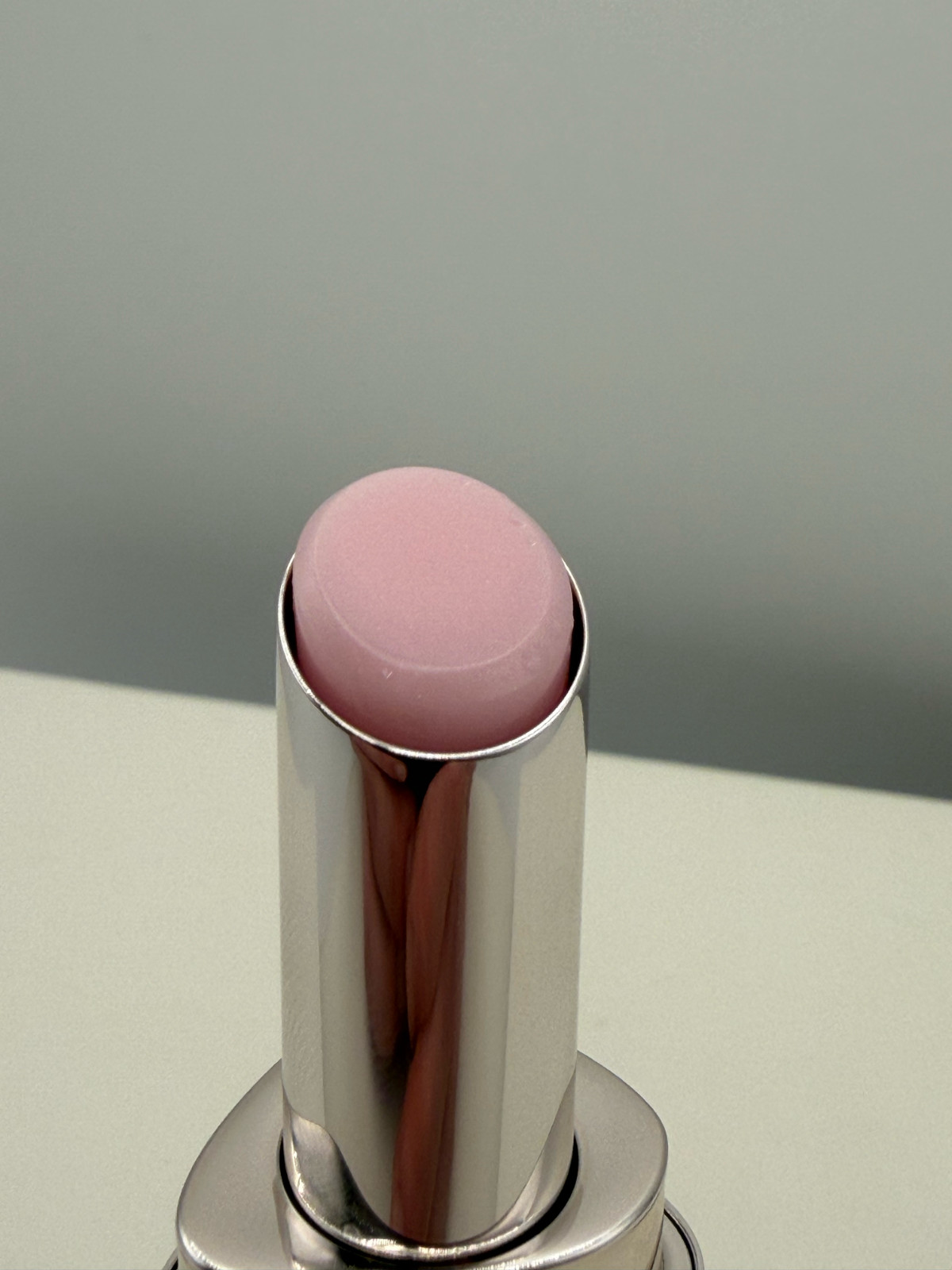 La Mer The Lip Treatment Bare 3.4g / 0.12 oz Tinted Lip Balm Miracle Broth New