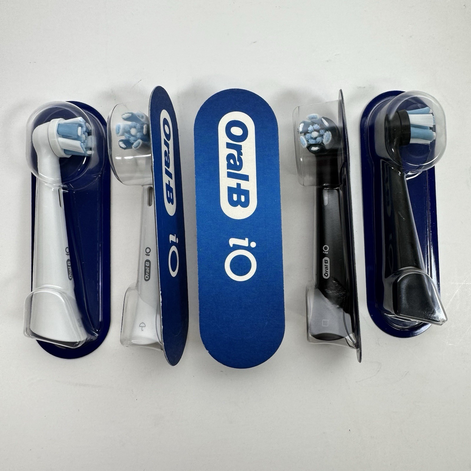 Oral-B iO Replacement Brush Heads 5 Pack Deep Clean Black White New