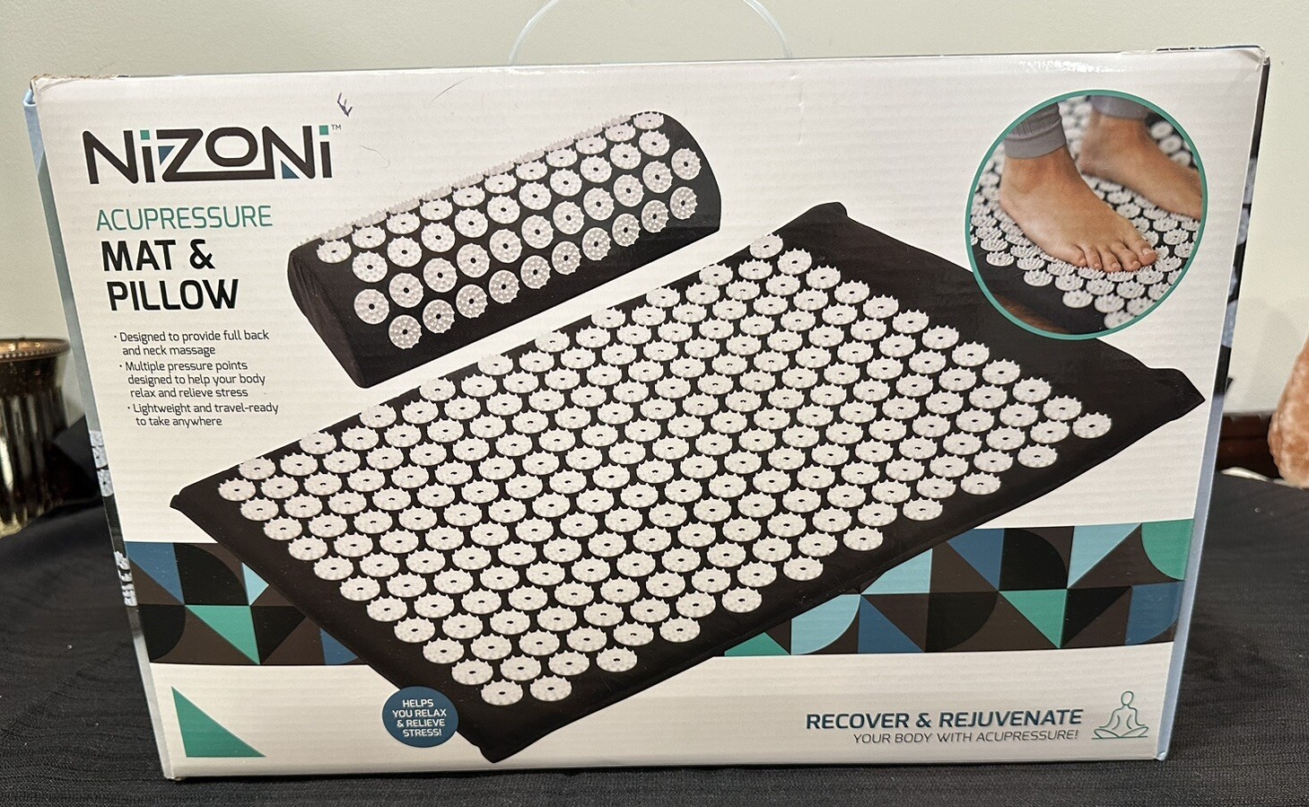 NIZONI Neck and Back Pain Relief Acupressure Mat and Neck Pillow Set