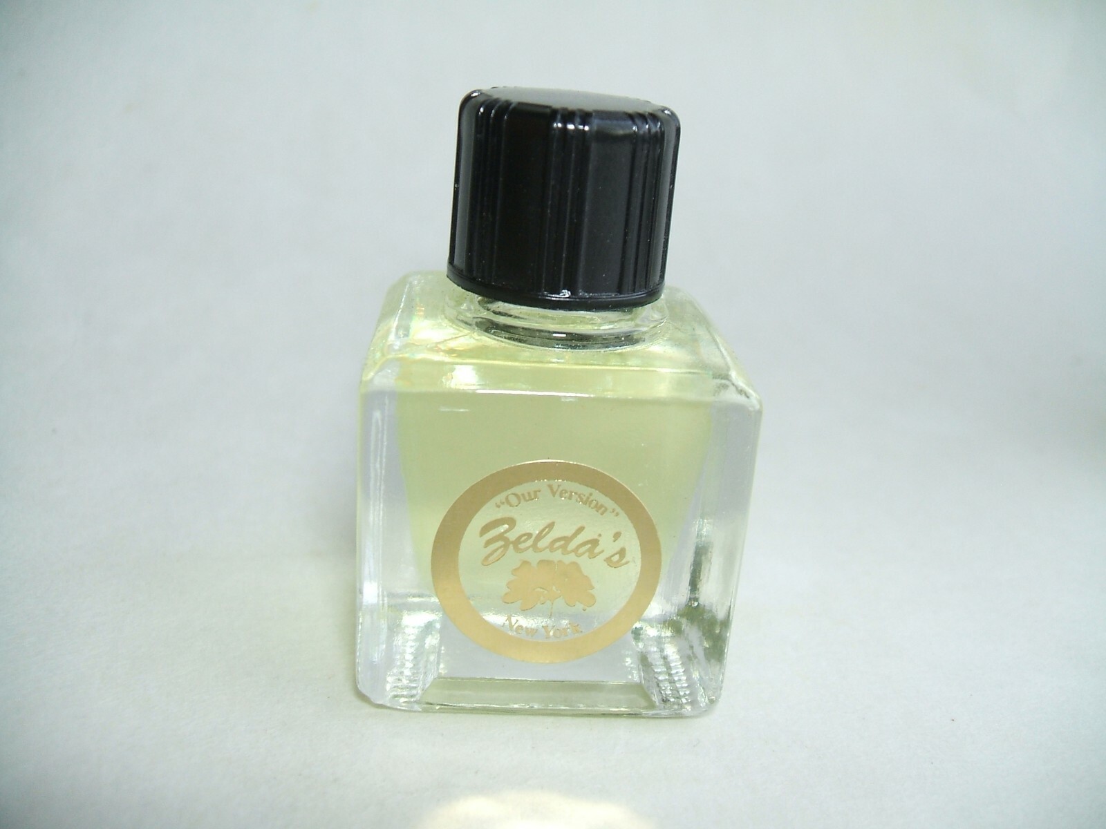 Zelda’s Pure Perfume Body Oils – Egyptian Musk or 70+ Scents 1/8 oz Cube Bottle