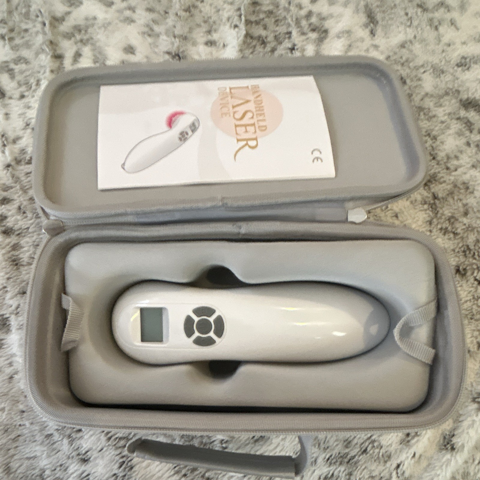 Handheld cold laser therapy device for pain relief