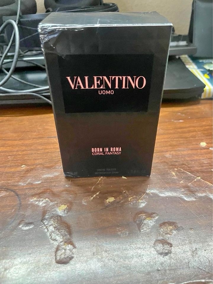 Valentino Uomo Born In Roma Intense Eau de Parfum Intense Spray 3.4 fl oz