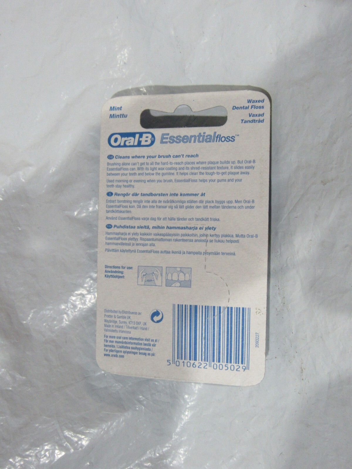 Lot of 5 Oral-B Essential Dental Floss Mint Waxed 50m Medium