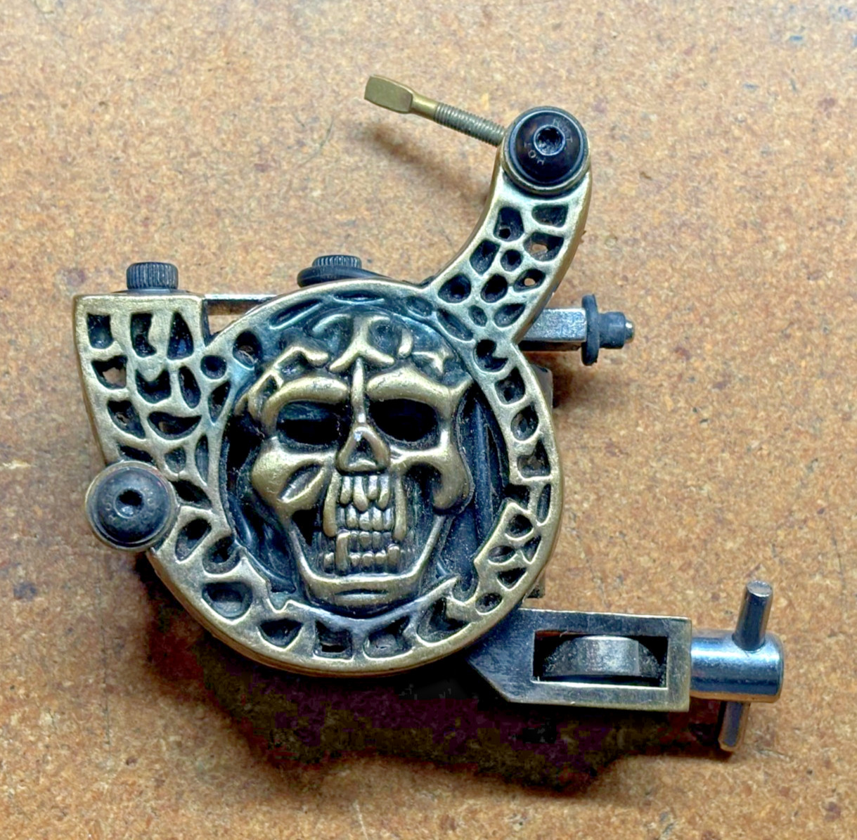 Vtg UNKNOWN Unbrand COIL TATTOO MACHINE Frame Shader Liner Skull PREDATOR Theme