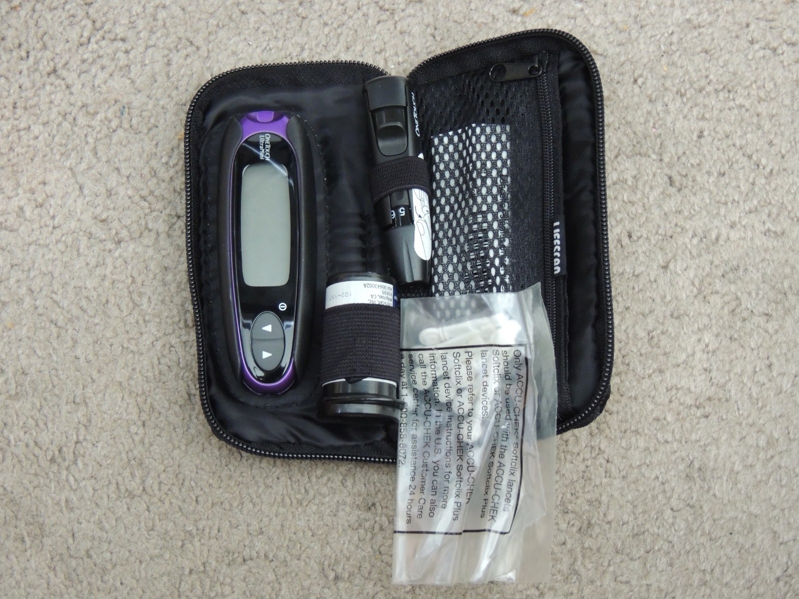 One Touch Ultra Mini Blood Glucose Monitoring System Purple Working W/ Battery