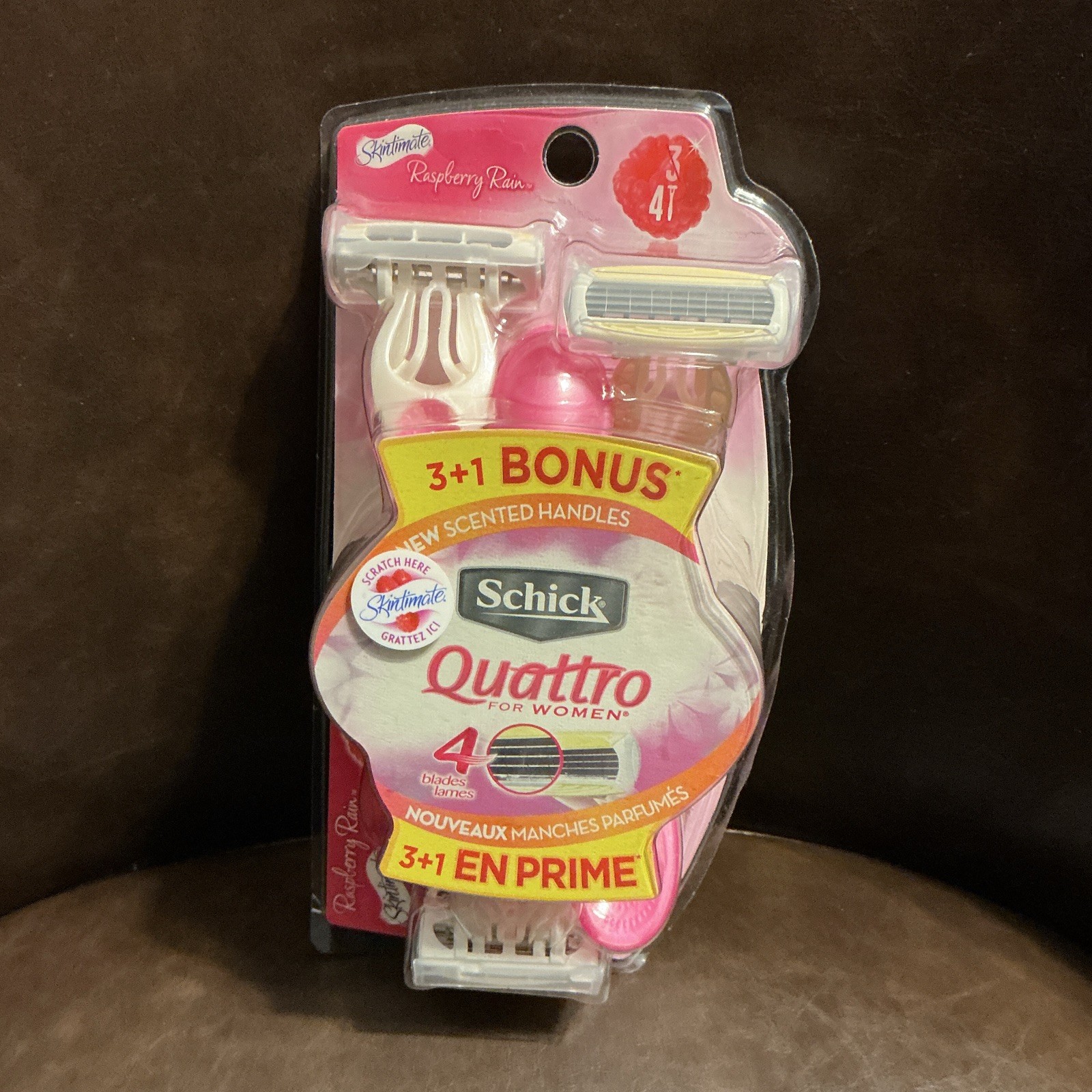Schick Quattro for Women Raspberry Rain 4-Blade Pivoting Disposable Razors 4ct